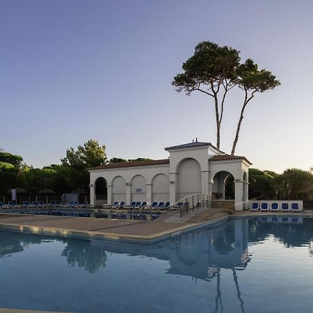 Belambra Clubs Presqu'Ile De Giens - Riviera Beach Club Hyères Екстериор снимка