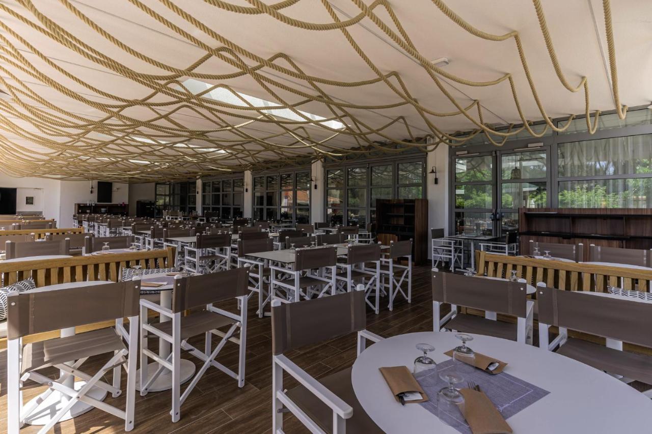 Belambra Clubs Presqu'Ile De Giens - Riviera Beach Club Hyères Екстериор снимка