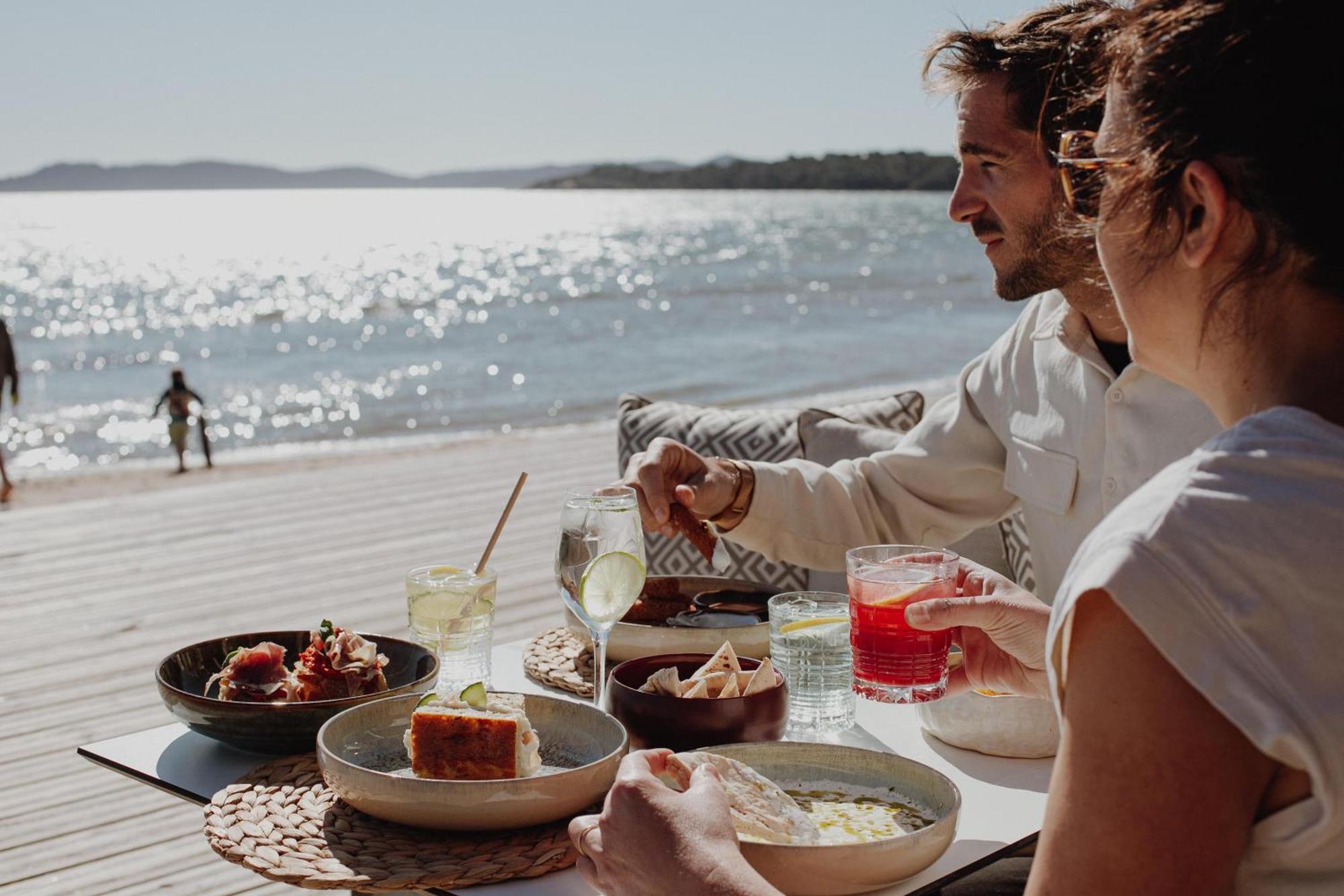 Belambra Clubs Presqu'Ile De Giens - Riviera Beach Club Hyères Екстериор снимка