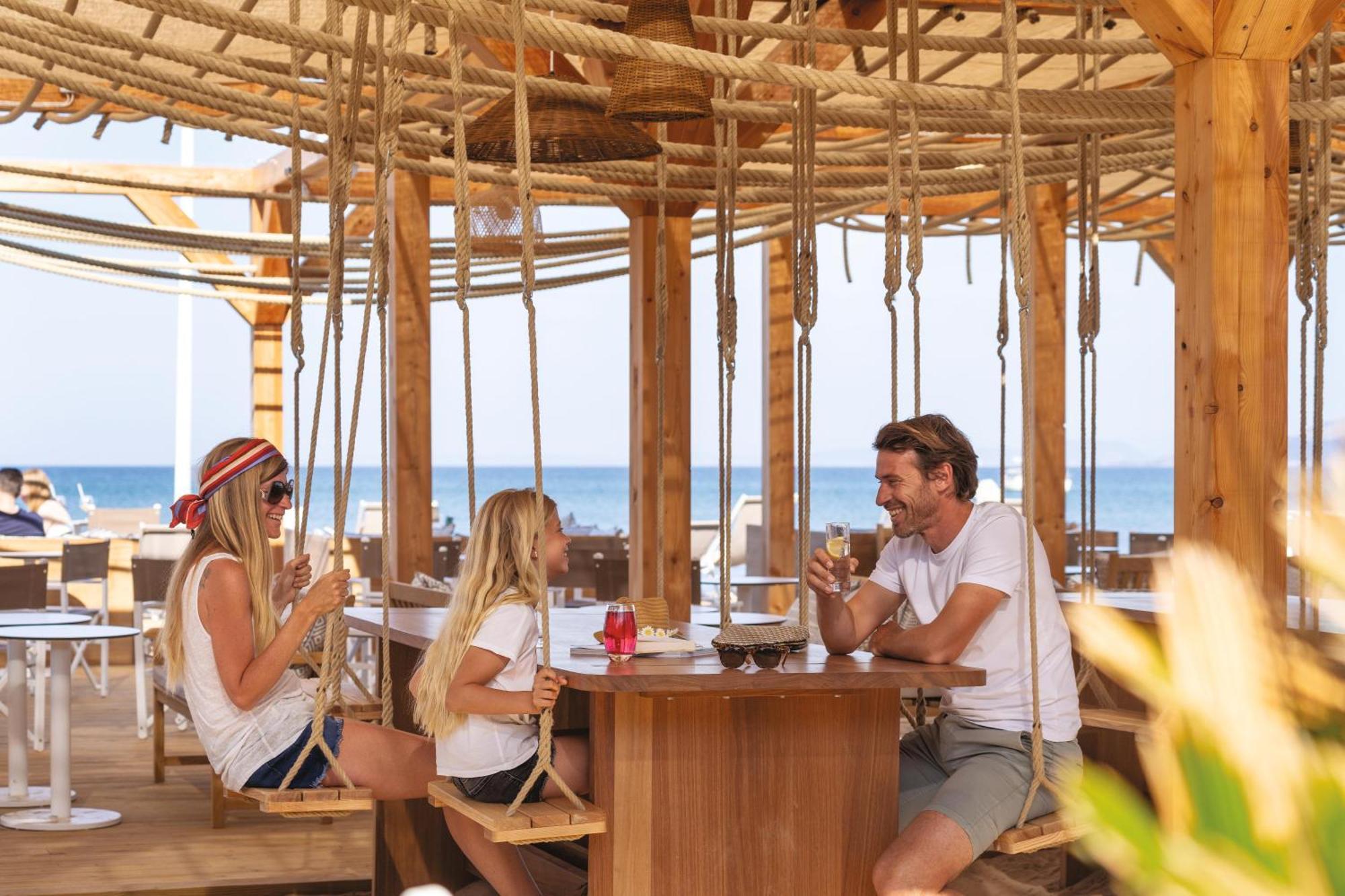 Belambra Clubs Presqu'Ile De Giens - Riviera Beach Club Hyères Екстериор снимка